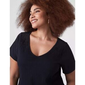 Flutter-Sleeve‎ Embroidered Tee